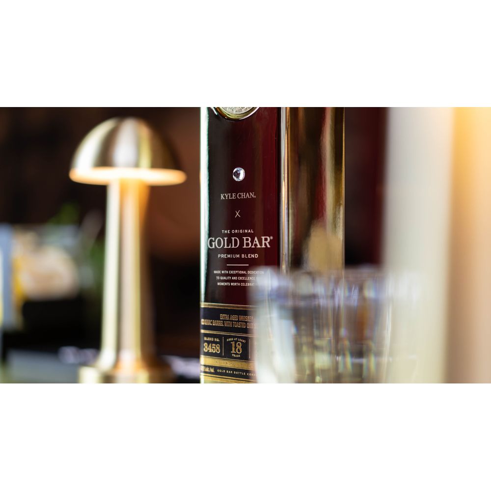 Gold Bar Blended American Whiskey Diamond Edition Cognac Barrel With Toasted Oak Finish 18 Year