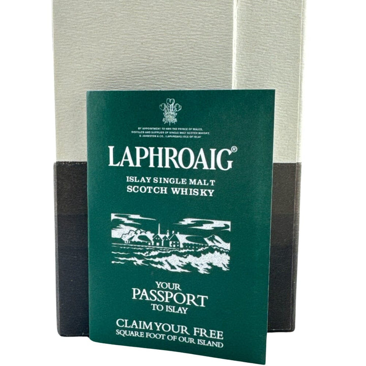 Laphroaig Single Cask Selection by Sip Whiskey X Wooden Cork