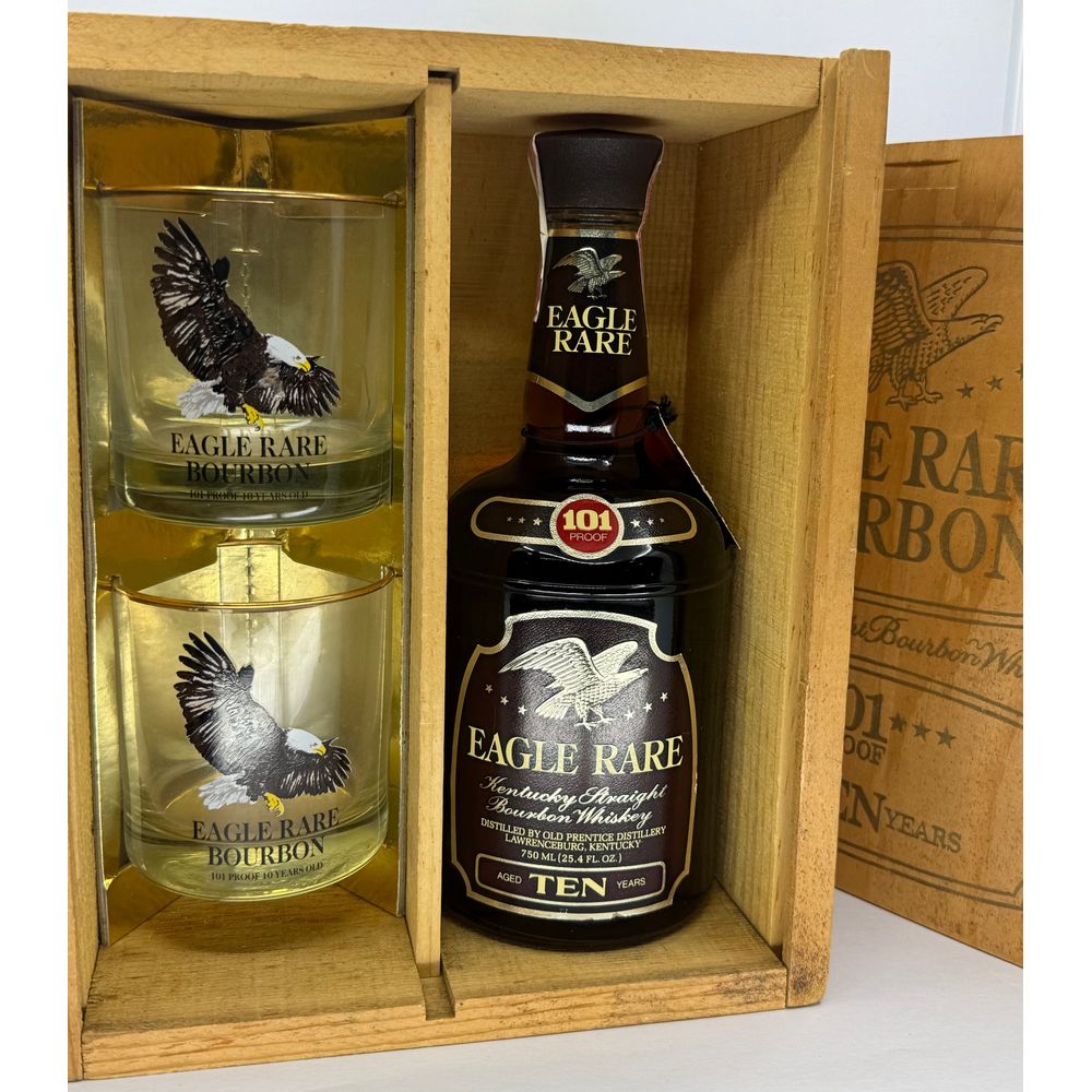 Eagle Rare 101 Proof 10 Year Kentucky Straight Bourbon (1981 Release) Lawrenceberg w/ Glasses