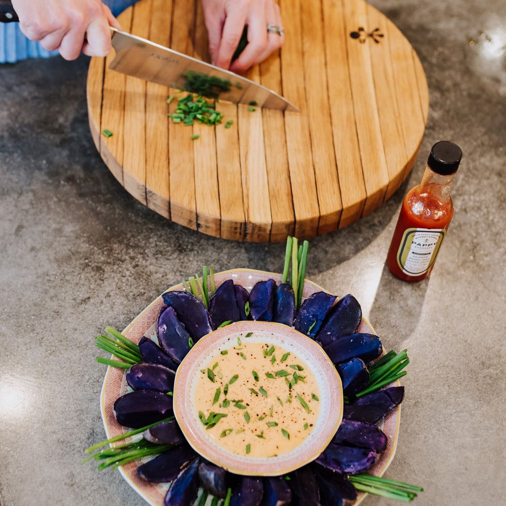 Bourbon Barrel Stave Cutting Board: Round - Thumbnail 4